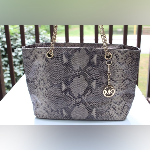 Michael Kors Jet Set tote bag - Picture 10 of 16